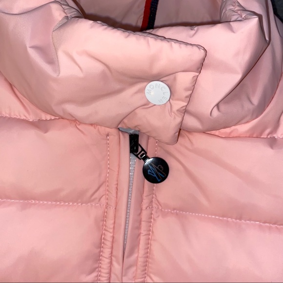 🚫SOLD🚫 Moncler Girls Pink Down Puffer Coat - Picture 3 of 8